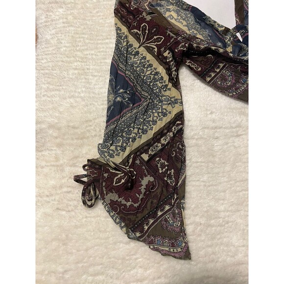 Delia’s Womens Boho 3/4 Sleeve Top Blouse Low V Neck Chiffon Top Made in US Sz M - Picture 6 of 13